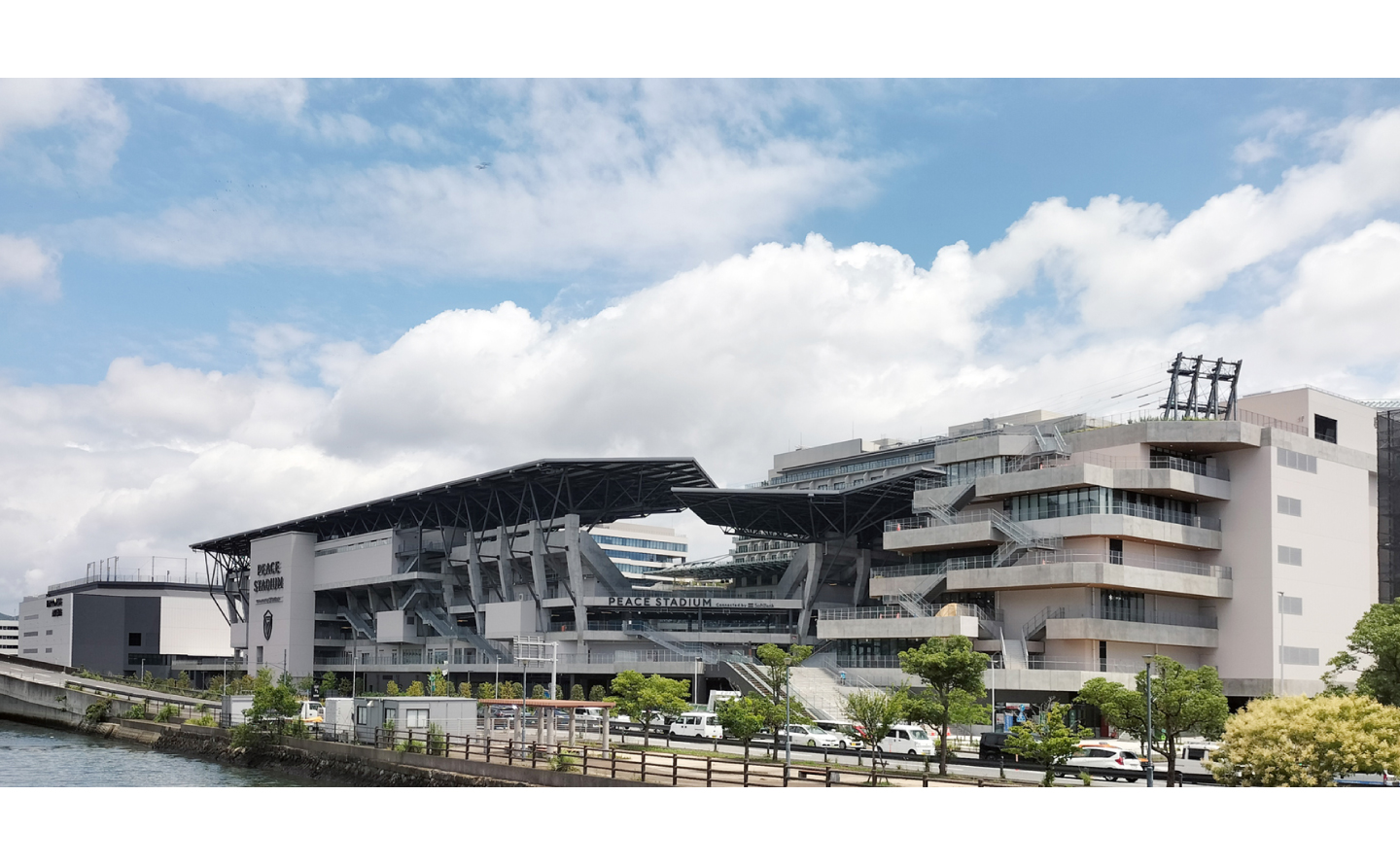 長崎スタジアムシティ<br>(PEACE STADIUM Connected by SoftBank/HAPPINESS ARENA)